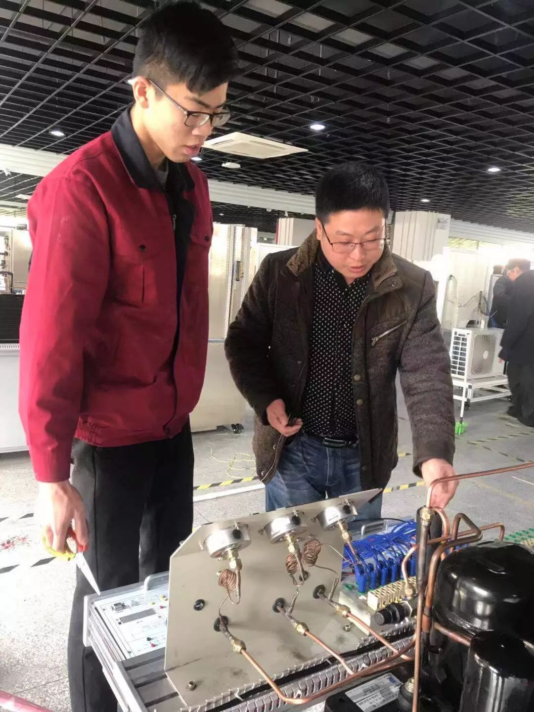 参赛队员备战情绪波动,备战状态备受质疑的简单介绍 参赛队员备战情绪波动,备战状态备受质疑的简单介绍